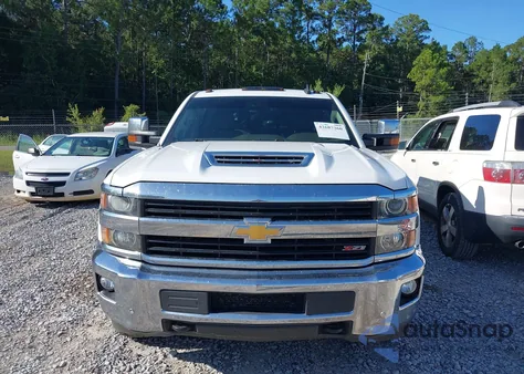 2017 Chevrolet Silverado 2500Hd Ltz z USA, uszkodzony, nr VIN 1GC1KWEY5HF210814